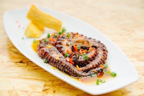 La Leche Cebicheria Peruana